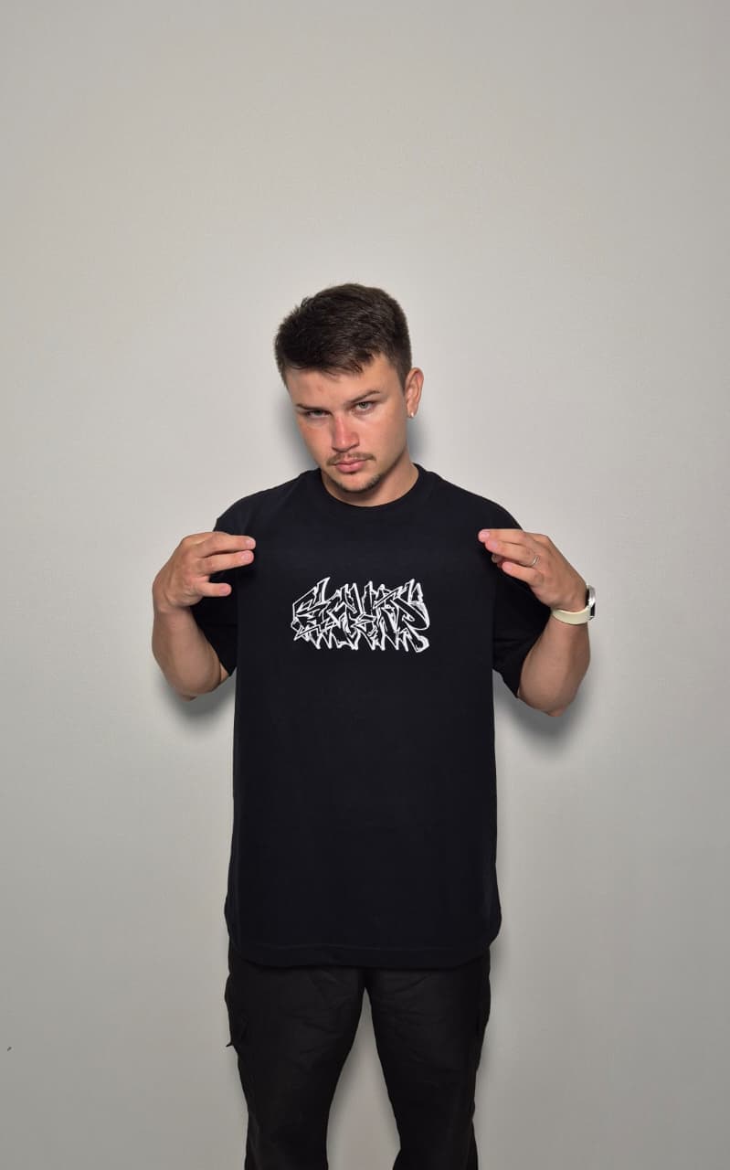 SCHAR Lookbook — Close